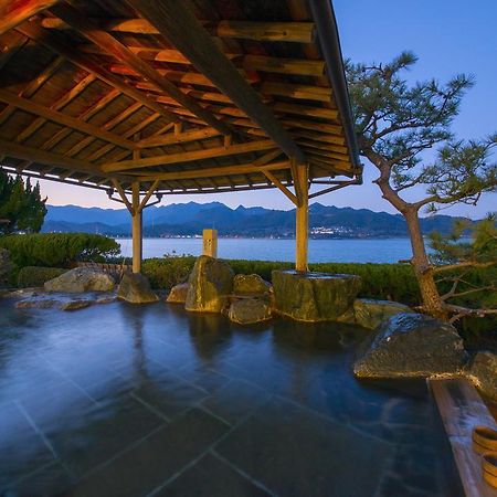 Katsuura Gyoen Hotel Nachikatsuura Buitenkant foto