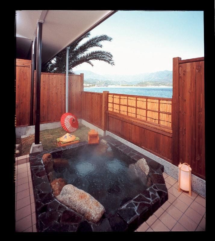 Katsuura Gyoen Hotel Nachikatsuura Buitenkant foto