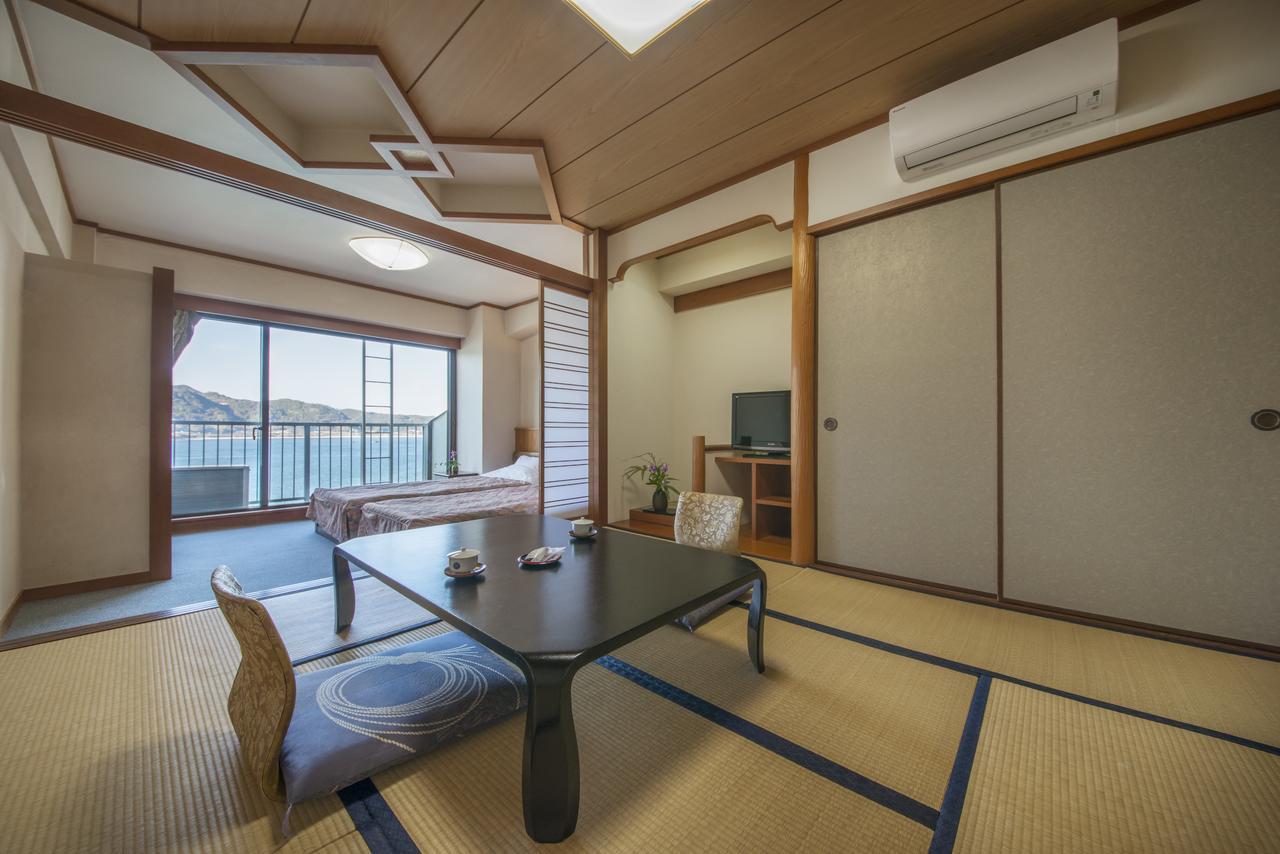 Katsuura Gyoen Hotel Nachikatsuura Buitenkant foto