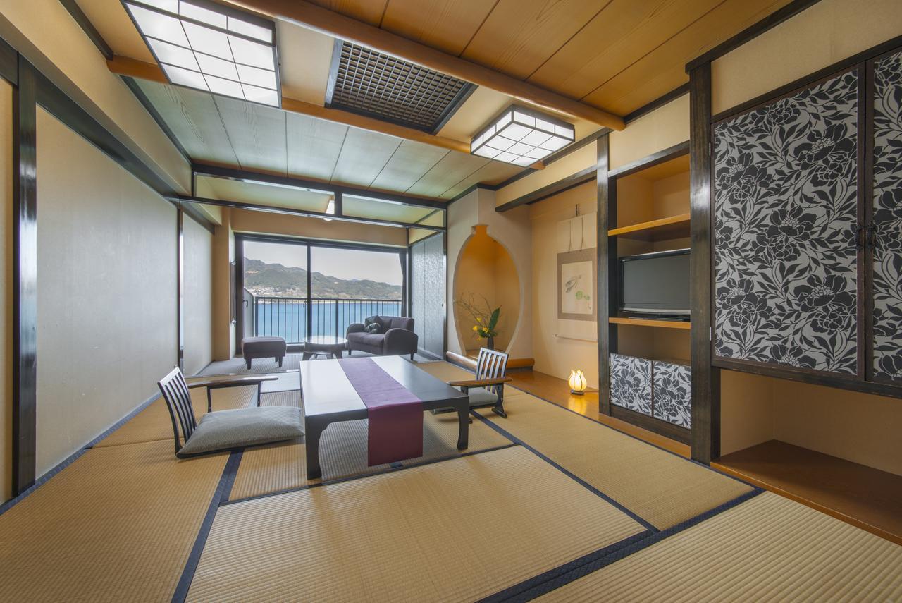 Katsuura Gyoen Hotel Nachikatsuura Buitenkant foto