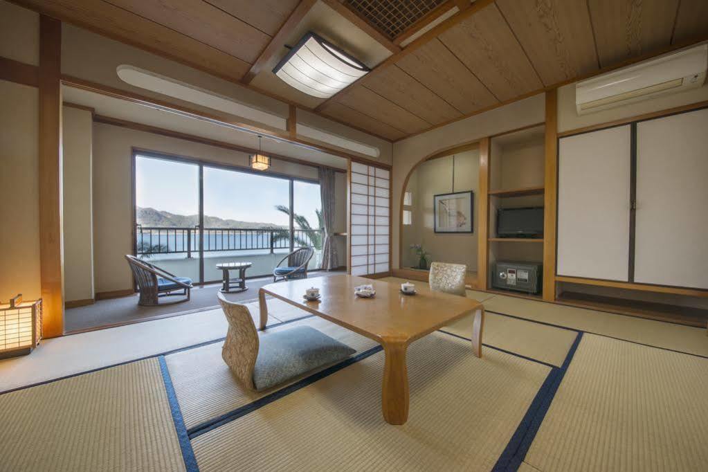Katsuura Gyoen Hotel Nachikatsuura Buitenkant foto